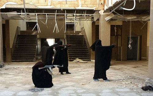 สเปนทำลายเครือข่ายรับสตรีเข้าเป็นสมาชิกกลุ่มไอเอส